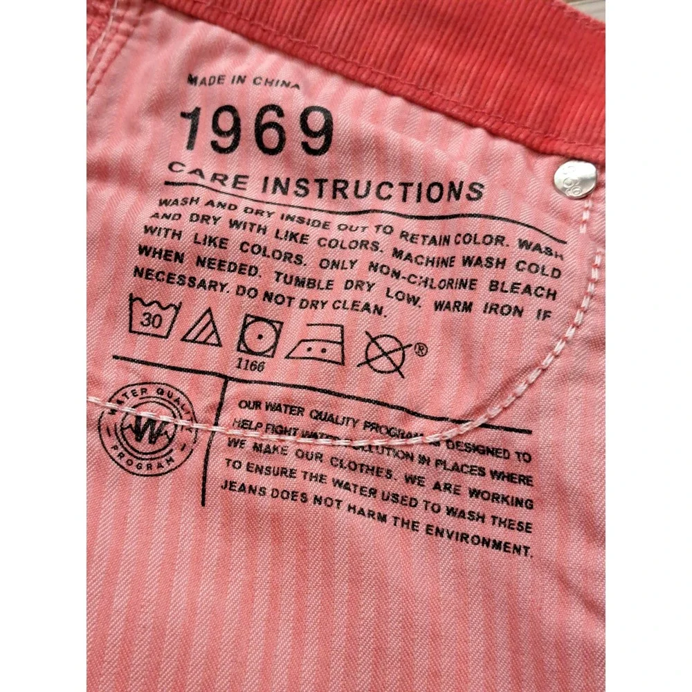 Gap 1969 Sexy‎ Boyfriend Corduroy Shorts Coral Pink Raw Hem sz 27/4r (31